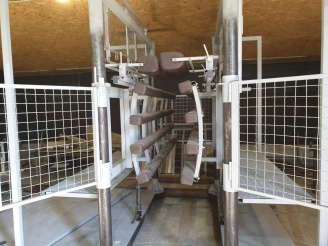 Станок для фиксации животных